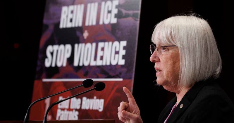 Senator Patty Murray accuses GOP of holding TSA paychecks 'hostage' as DHS shutdown continues