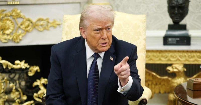 Did Donald Trump choose to keep TSA workers unpaid? GOP Senator claims President had a choice