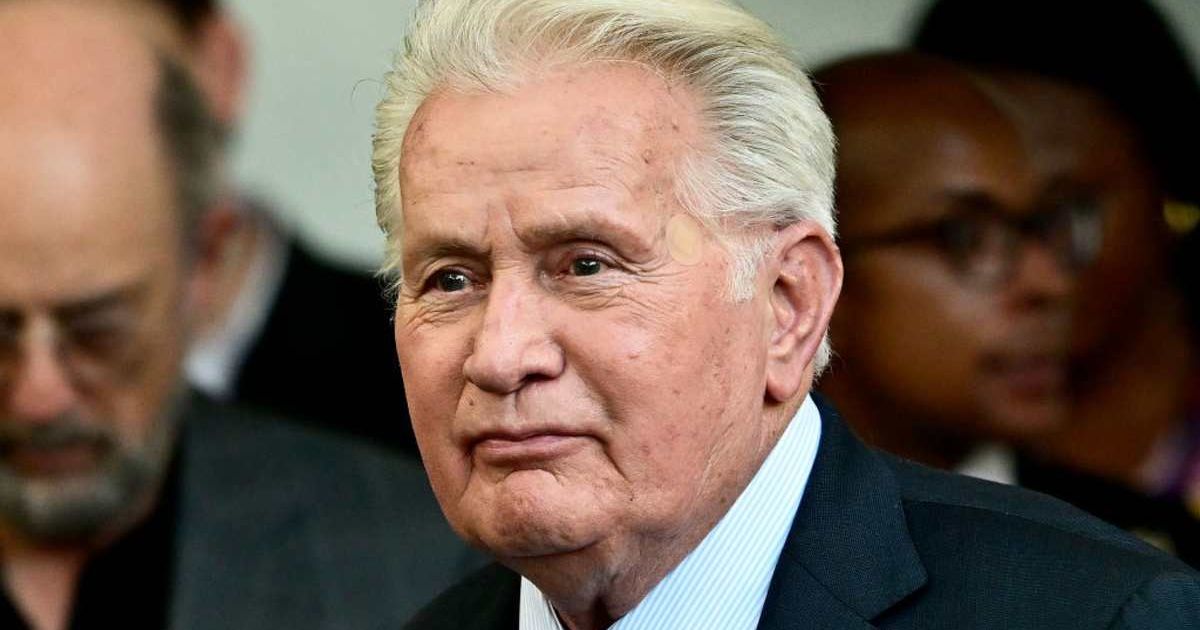 Actor Martin Sheen attends a White House celebration of the 25th anniversary of 'The West Wing'(Cover Image Source: Getty Images | Photo by Shannon Finney)