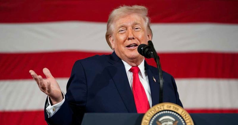 'Should we keep her?': Donald Trump says Karoline Leavitt doing a 'bad job'