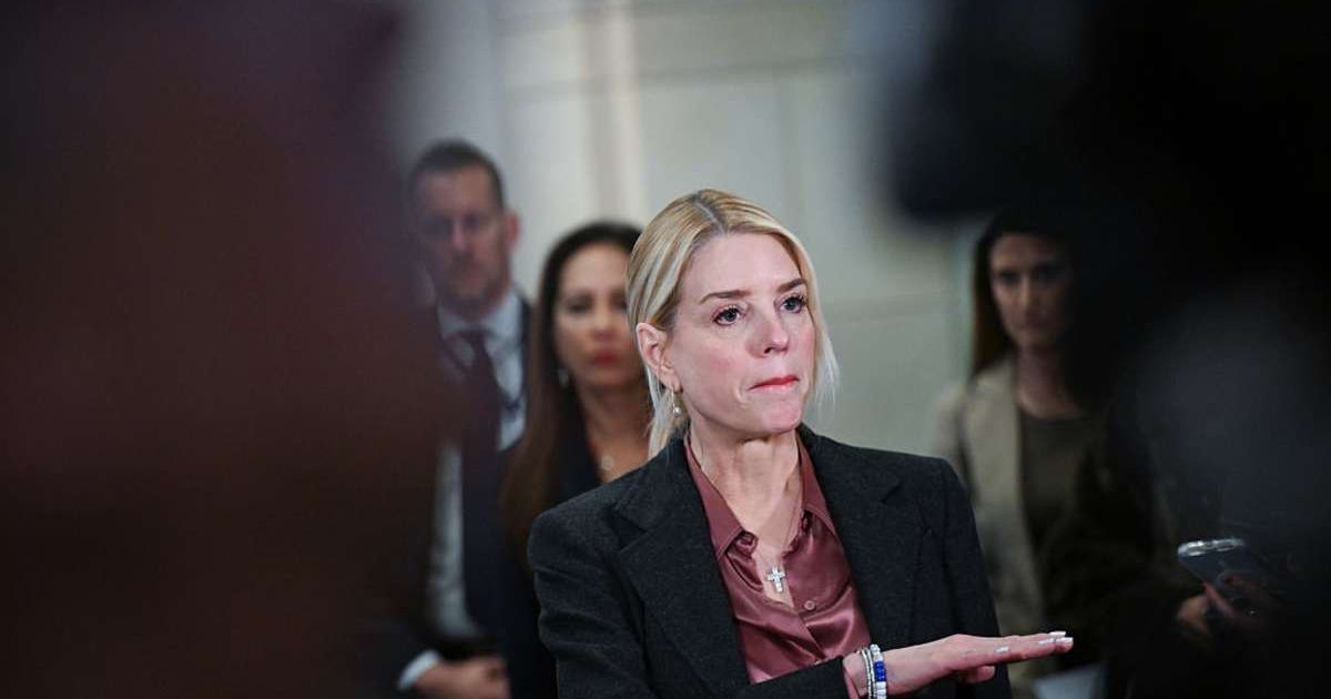 Former U.S. Attorney General Pam Bondi answers questions from the media (Cover Image Source: Getty Images | Photo by Matt McClain)