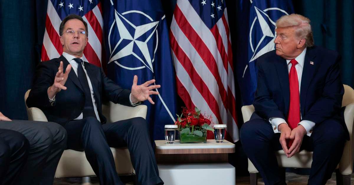 U.S. President Donald Trump (R) listens as NATO Secretary General Mark Rutte speaks during a bilateral meeting on the sidelines of the WEF Annual Meeting on January 21, 2026 (Cover Image Source: Getty Images | Photo by Chip Somodevilla)