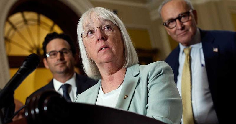 Sen. Patty Murray slams Trump for signalling mass pardons for White House staff
