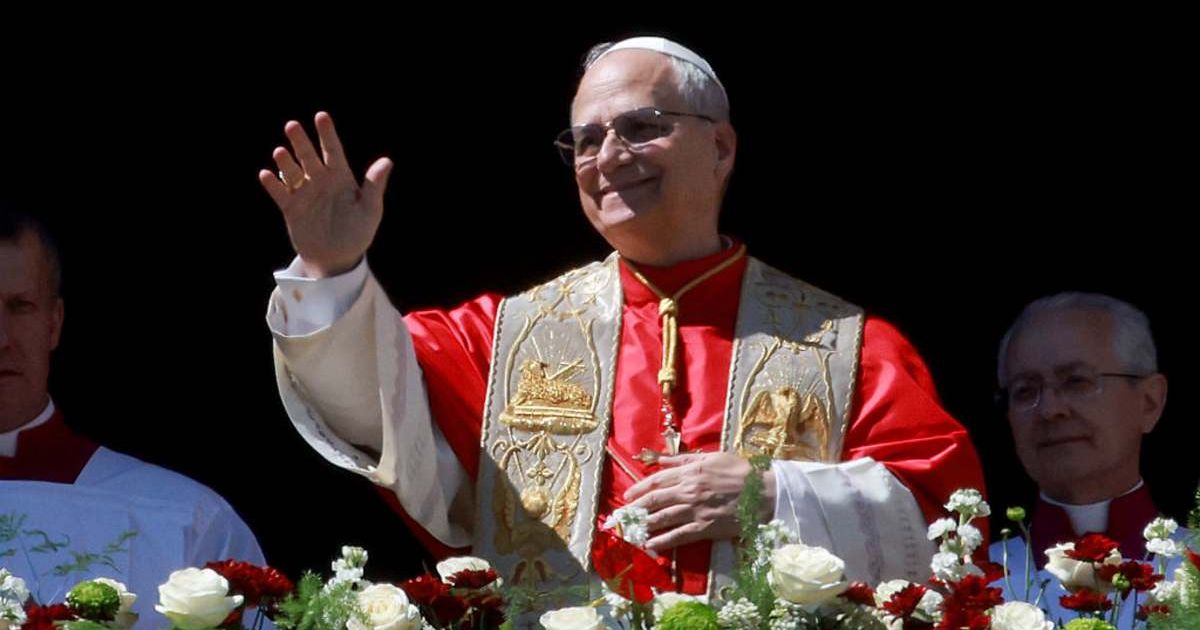 Pope Leo XIV delivers his 'Urbi et Orbi' (to the City of Rome, and to the World) blessing message from the central balcony of St Peter's Basilica. (Photo by Franco Origlia/Getty Images)