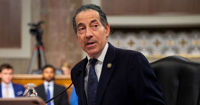 Jamie Raskin urges 'sweeping detrumpification' of DOJ after James Comey indictment