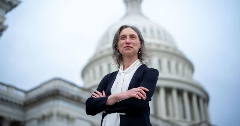 'You're failing': Maxine Dexter slams Doug Burgum for not opposing President's 'vanity projects'