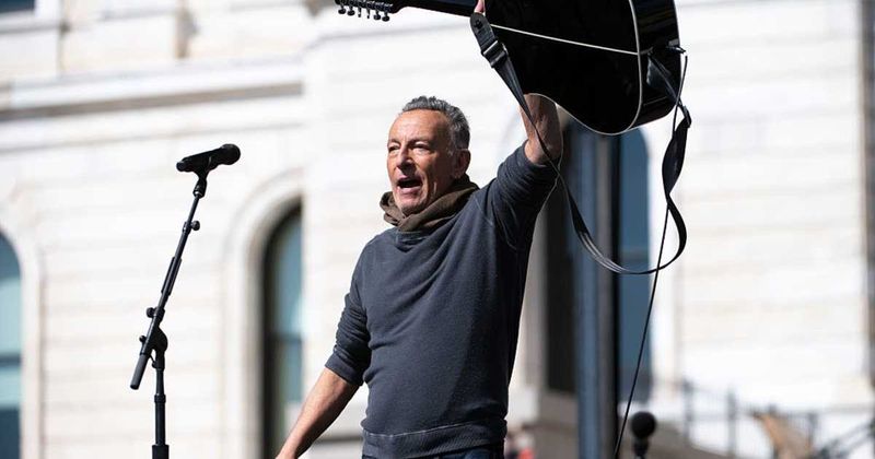 Bruce Springsteen hails Stephen Colbert, says host was canceled because 'Trump can't take a joke'