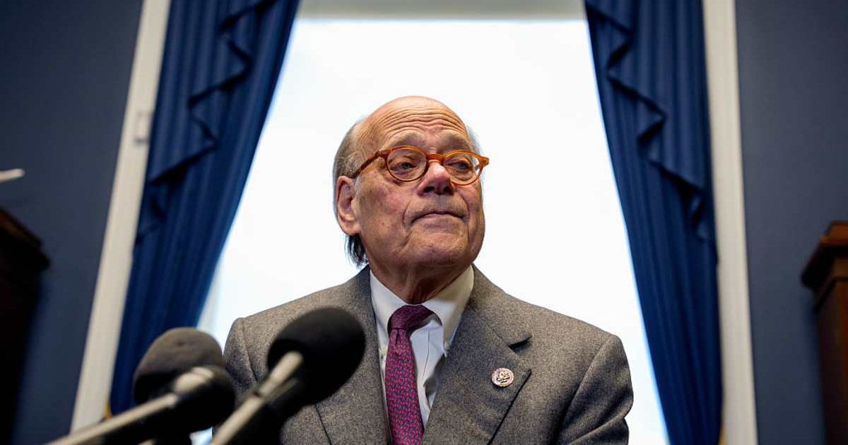 Steve Cohen introduces six articles of impeachment against Chief Justice John Roberts