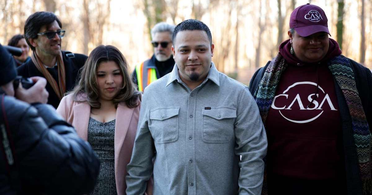 Kilmar Abrego Garcia wins major legal victory as judge dismisses criminal charges