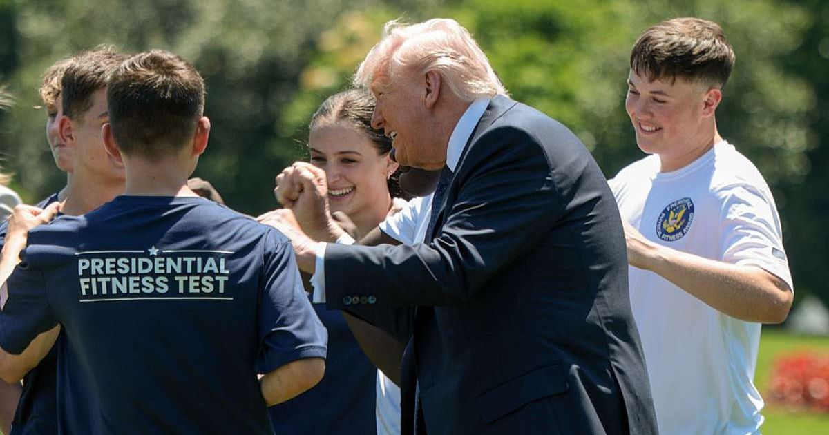 Trump claims perfect cognitive test score, calls for mandatory presidential assessments