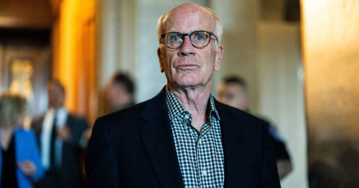 Sen. Peter Welch (D-VT) departs from the Senate Chambers following a cloture vote (Cover Image source: Getty Images | Photo by Tierney L. Cross)