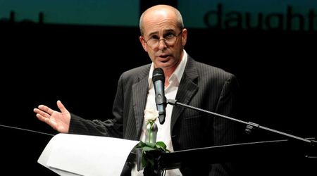 Don Winslow calls Trump a 'broken, old clown', questions Iran deal