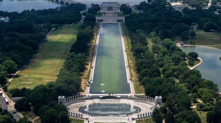Six arrested for reflecting pool vandalism; White House ties suspects to Democratic Party