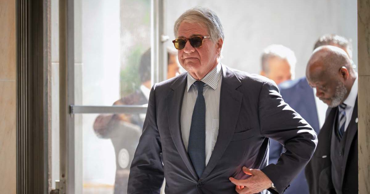 Leon Black, a billionaire who was close with Jeffrey Epstein, arrives for a closed-door interview with the House Oversight Committee at the Capitol (Cover Image Source: AP | Photo by J. Scott Applewhite)