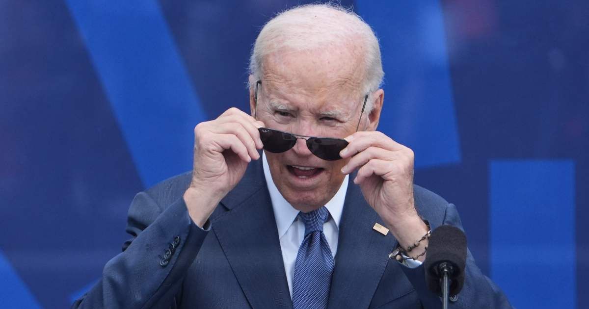 Former President Joe Biden looks out at the crowd during the dedication ceremony for the Obama Presidential Center in Chicago. (Cover Image Source: AP 
| Photo by Jeff Roberson)