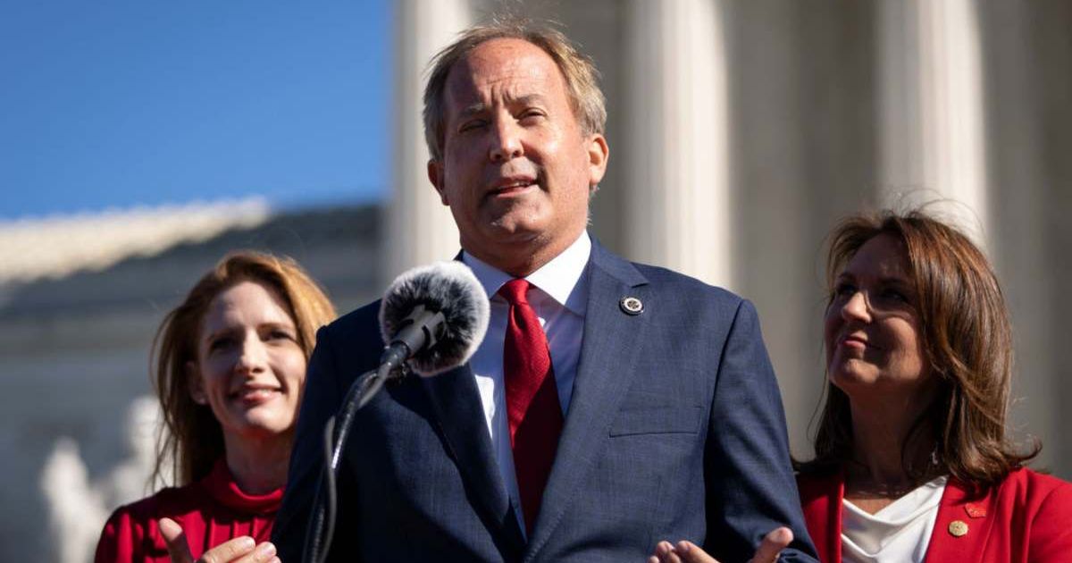 Texas Attorney General Ken Paxton speaks outside the U.S. Supreme Court (Cover Image Source: Getty Images | Photo by Drew Angerer)