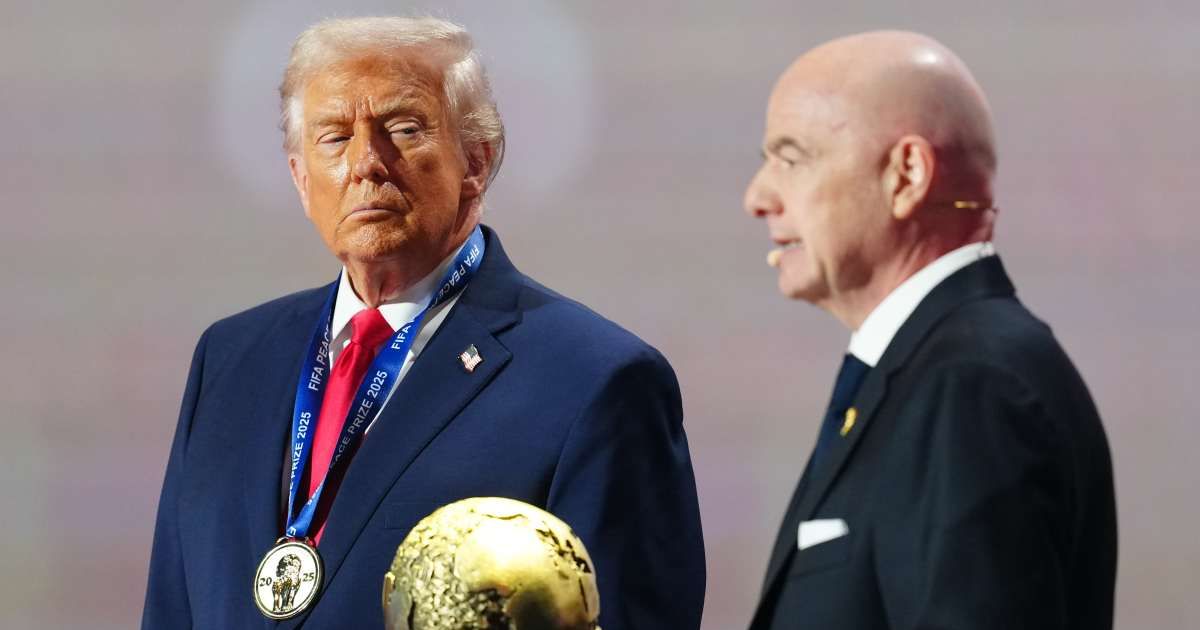 President Donald Trump receives the FIFA Peace Prize from Gianni Infantino, President of FIFA, during the FIFA World Cup 2026 Official Draw in Washington, DC (Cover Image Source: Getty Images | Photo by Jia Haocheng)