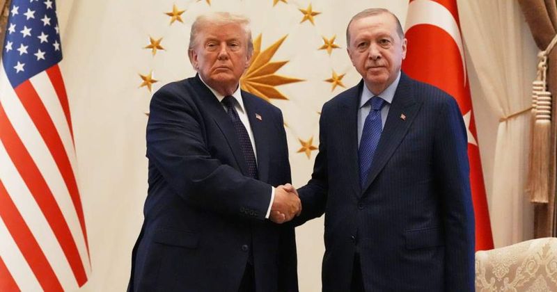 Trump's surprise Turkey sanctions pledge leaves Rubio looking stunned