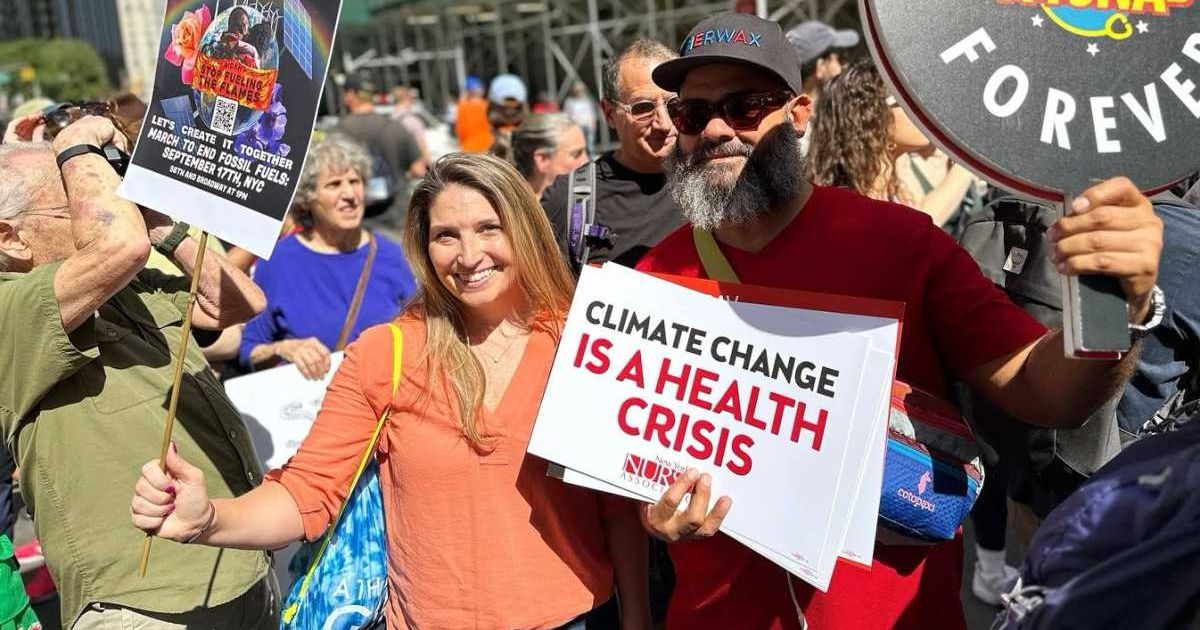 Melanie D'Arrigo takes part in an environmental protection movement (Cover Image Source: Facebook |  @DarrigoMelanie)