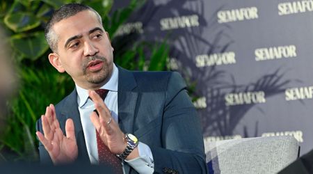 'He lies as we breathe': Mehdi Hasan trashes Trump's claim of American's not against the war