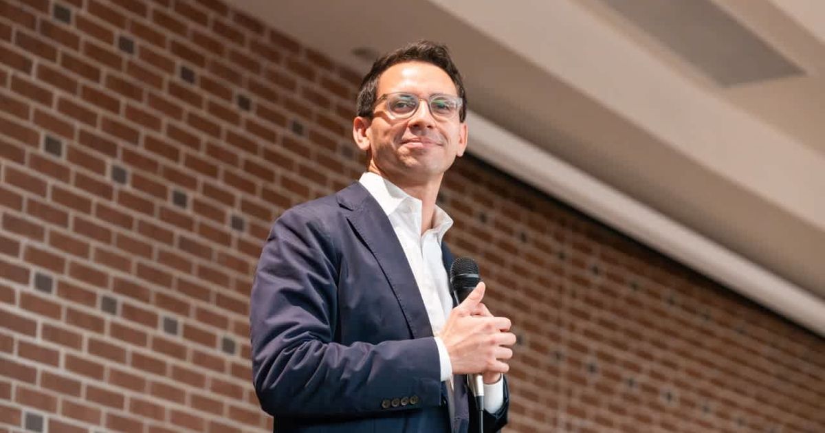 Florida Republican primary gubernatorial candidate James Fishback delivers remarks at the University of Central Florida (Cover Image Source: X | @j_fishback)